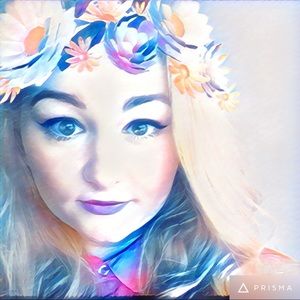 Meet your Posher, Elizabeth